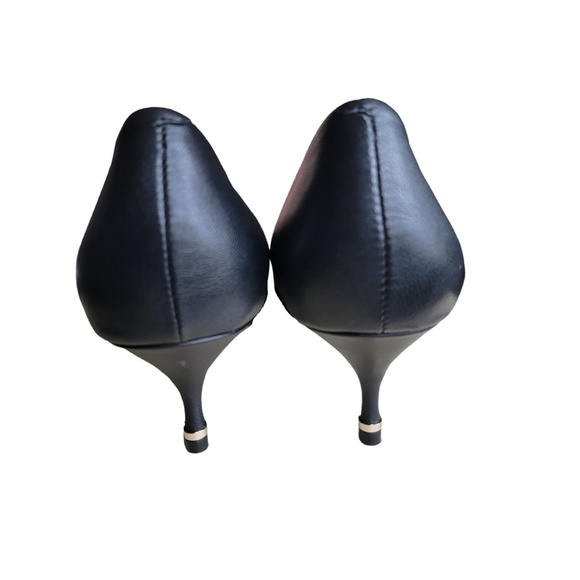 Kenneth Cole Womens Black Morgan Leather Pumps - Picture 4 of 6